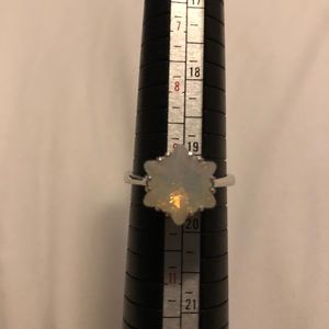 Size 9.5 snow fragrant Jewels ring